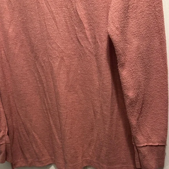 Women's Coral Leopard Print Pajama Set - Picture 13 of 15